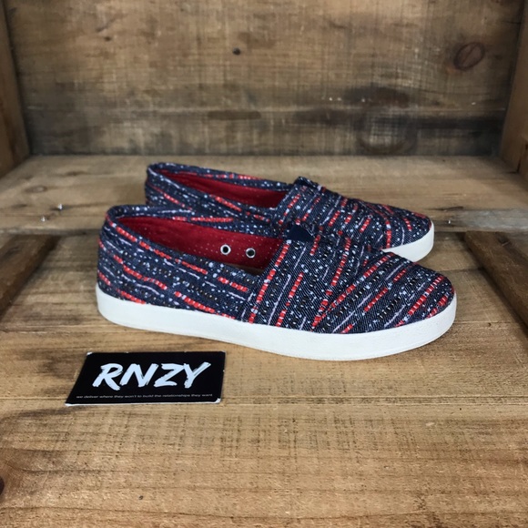 Toms Shoes - Toms Embroidered Sneakers